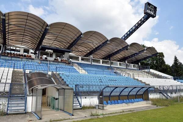 Drnovický smutek: Kdysi pohár UEFA, dnes stadion drží spekulanti