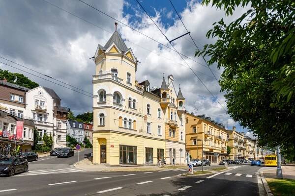 Prodej bytu 2+kk, 46 m2, Mariánské Lázně, ul. Hlavní třída