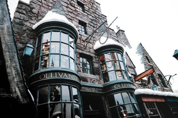How To Spend A Day At The Wizarding World Of Harry Potter Hollywood - IZZY MATIAS
