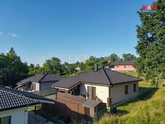 Prodej domů, Bus 403: Havířov,Podlesí,Těšínská => Petřvald,Březiny | Mapio.cz