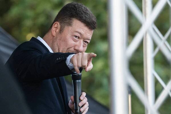 Seznam Zprávy zazní v Okamurově projevu častěji než než Fialova vláda.