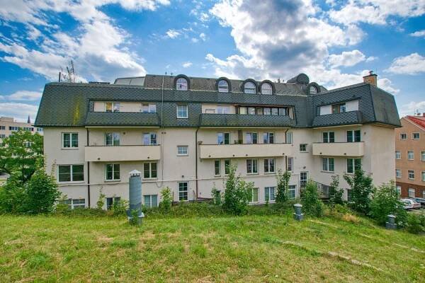 2+1 Sokolská Liberec - Jsem privátní realitní specialista v oblasti zprostředkování prodeje a pronájmu nemovitostí. Veškeré