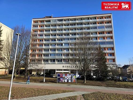 Družstevní byt 1+1, se lodžiemi s hezkým výhledem na Olomouc, na ulici Politických vězňů. - TUZEMSKÁ REALITNÍ - realitní