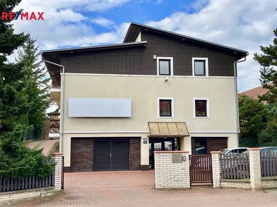 Pronájem obchodních prostor 821 m², Praha 8 - Březiněves | Reality RE/MAX