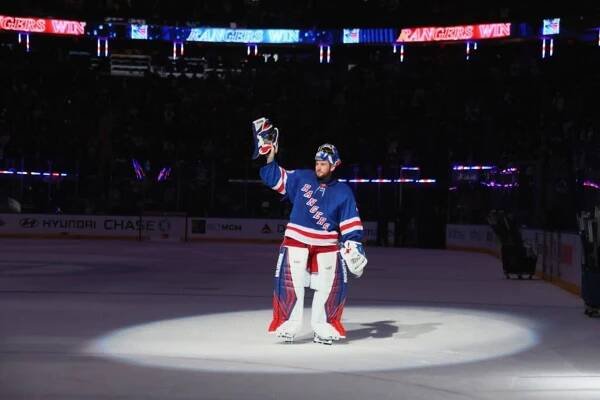 Jonathan Quick earns praise following long-awaited win No. 400: Rangers takeaways