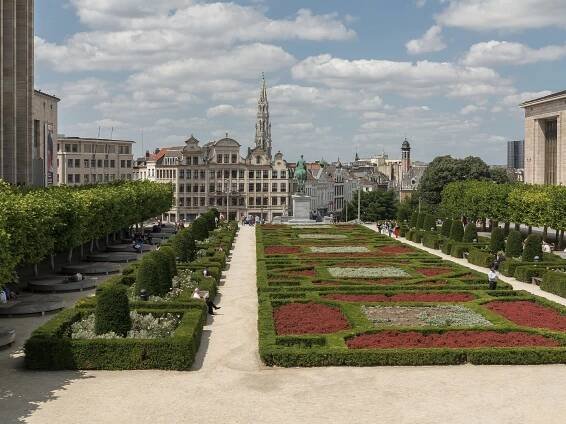File:Brussels, Jardin du Mont des Arts foto5 2015-06-07 14.01.jpg - Wikimedia Commons