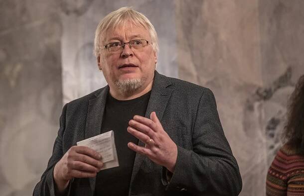 Pavel Kosatík | iROZHLAS - spolehlivé zprávy