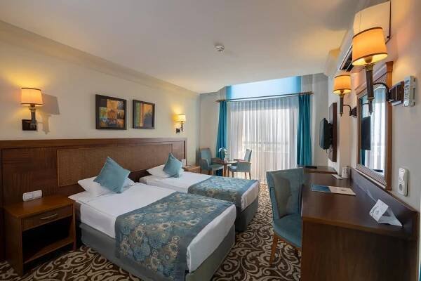 4* hotel v Turecku včetně letenky: all inclusive, bazény, animace pro děti i dospělé