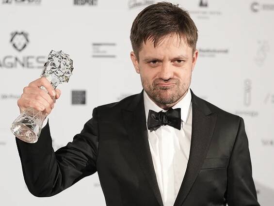 České lvy ovládl film Vlny. Herecké ceny mají Oldřich Kaiser i Petr Uhlík