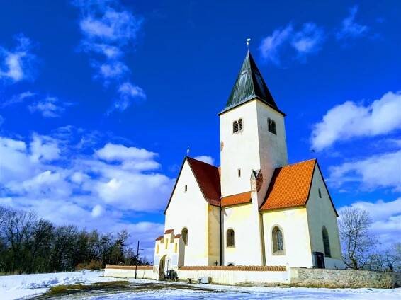 Jak jsme nenašli tajnou chodbu na zámek, ale přesto se k němu podívali. Český poutník | Krajské listy.cz 