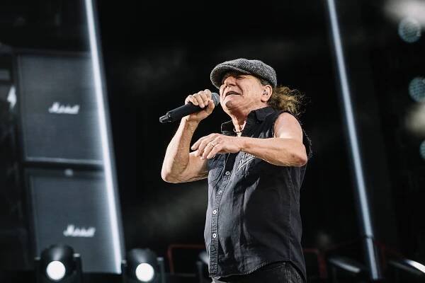 Recenze: AC/DC zestárli, ale nezklamali