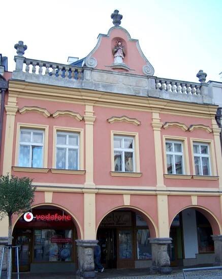 Měšťanský dům, nám. T. G. Masaryka 85, Dvůr Králové n. L..jpg