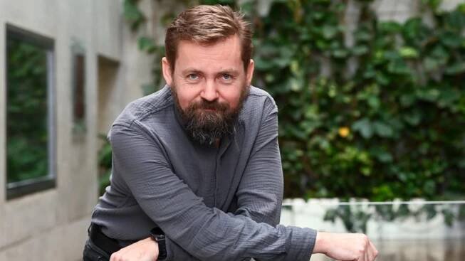 Světýlka jsou film, který vás skutečně dostane do vašeho dětství, přibližuje herečka Maximová | Radiožurnál