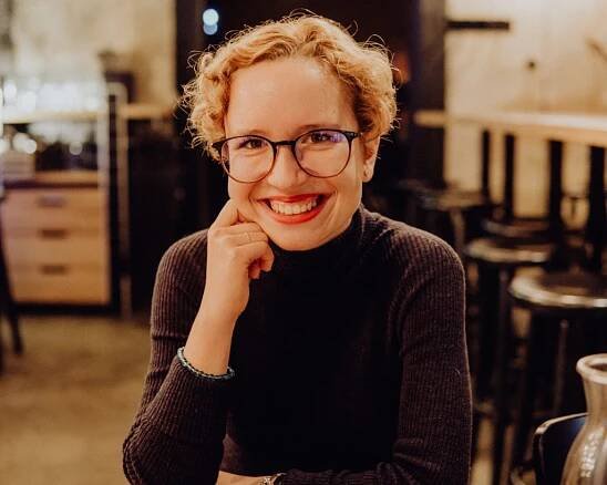 Klára Nováková: Máma nás vedla ke čtení a táta k dabingu - BOOKO