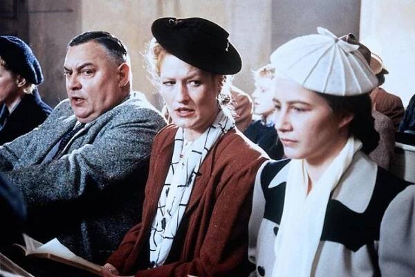 Deutschlandlied - Z filmu - Mathias Gnädinger, Suzanne von Borsody, Juliane Kosarev