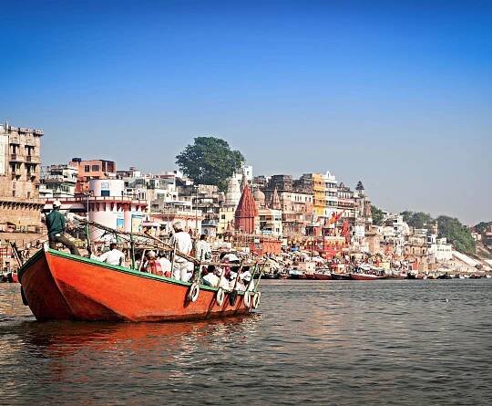5-Days Varanasi and Agra Tour from Delhi 