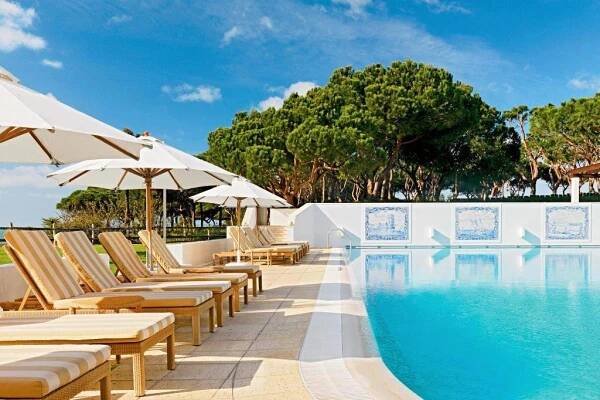 Pine Cliffs Resort