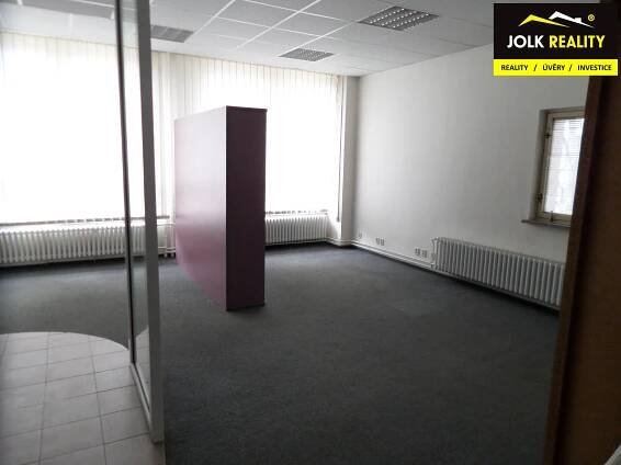 Pronájem obchodních prostor v centru města 207 m2