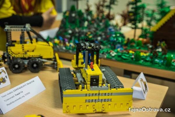 V Porubě se koná interaktivní výstava Lego modelů [fotoreport] - Fajna Ostrava
