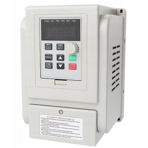 Jednofázový měnič fhdaoshfg 1,5 kW 8 A