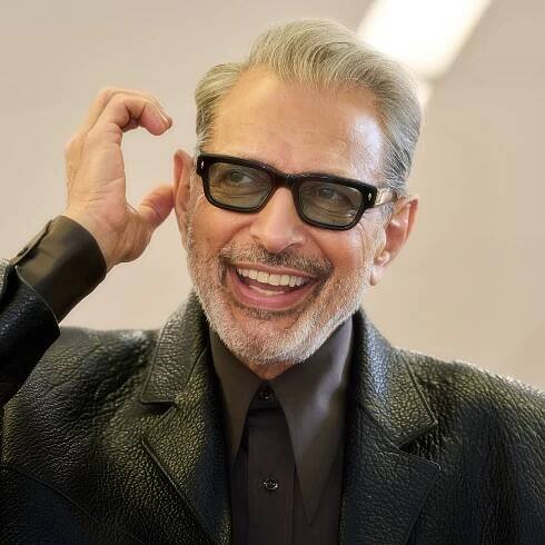 Jeff Goldblum Says Jeff Goldblum Is ‘Not a Performance’