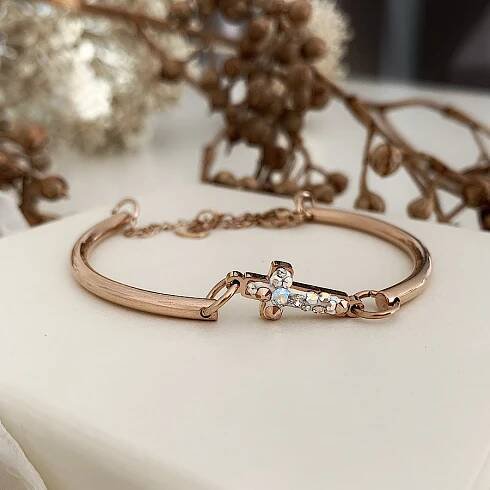 NÁRAMKY S KRYSTALY SWAROVSKI: Náramek Swarovski Křížek RG