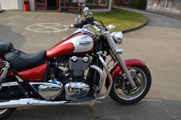 Triumph Thunderbird Commander 1700 ABS (2016), 265.000 Kč