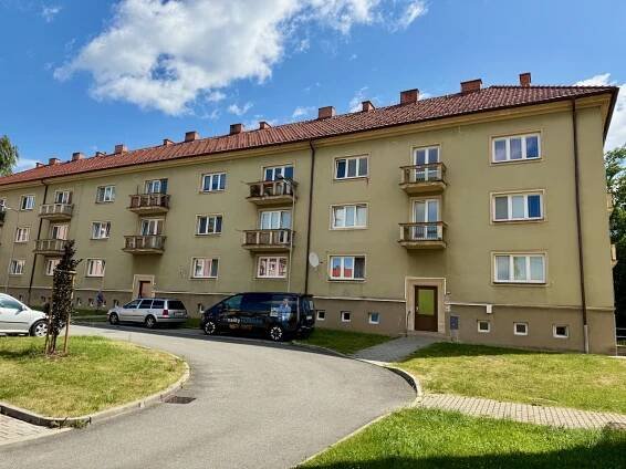 BECHYNĚ - PRODEJ BYTU 2+1 S BALKÓNEM