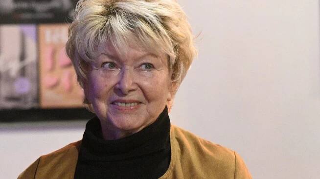 Umanutá Pyšná princezna, ale i Agatha Christie: Alena Vránová (91) se vyfotila s cenou a všem spadla brada - Super.cz
