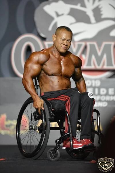 Kris Dim - wheelchairbodybuilding