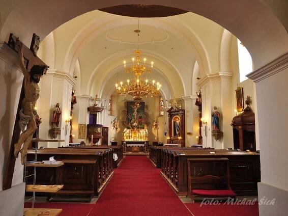 kostel sv. Jiří ve Velkých Opatovicích