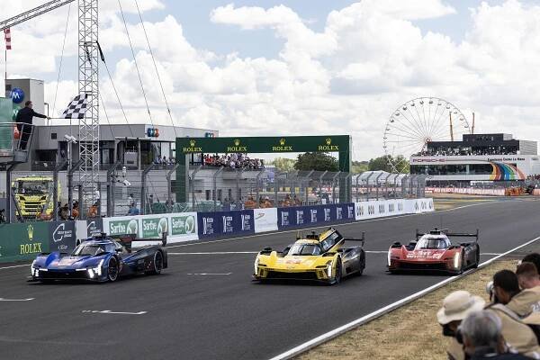 Le Mans Pit Stops Capture the True Magic of Endurance Racing