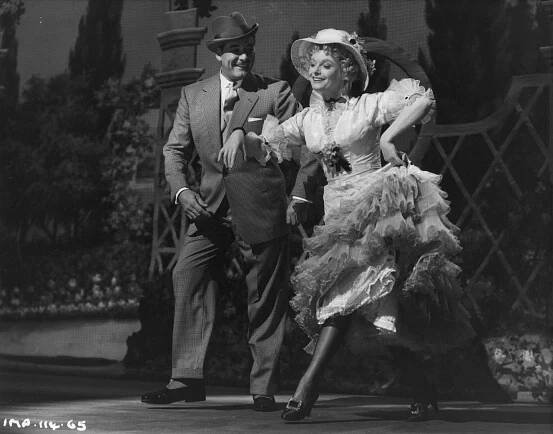 Lilacs in the Spring - Z filmu - Errol Flynn, Anna Neagle