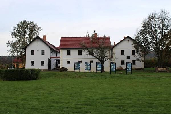 Kniha za 70 tisíc. Vražné chce vzácnost do Mendelova rodného domu. Běží sbírka