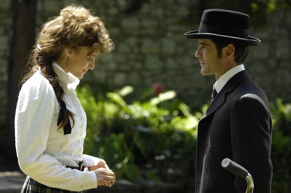 Helene Joy