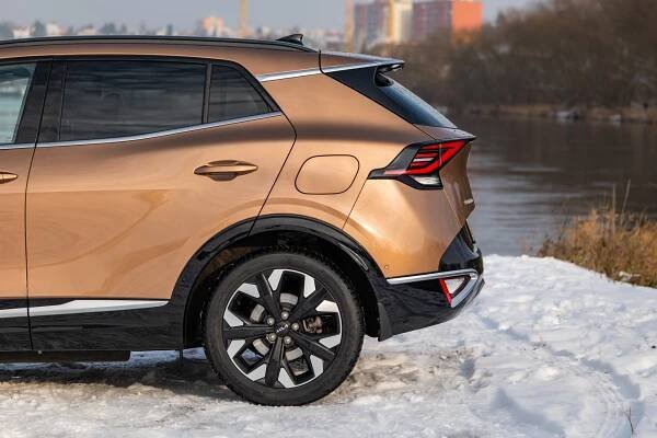 Hybridní Kia Sportage nabízí nízkou spotřebu, i když není pro každého