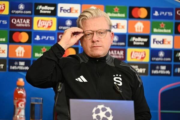 Friis bude trenérem Sparty i na jaře, řekl Rosický