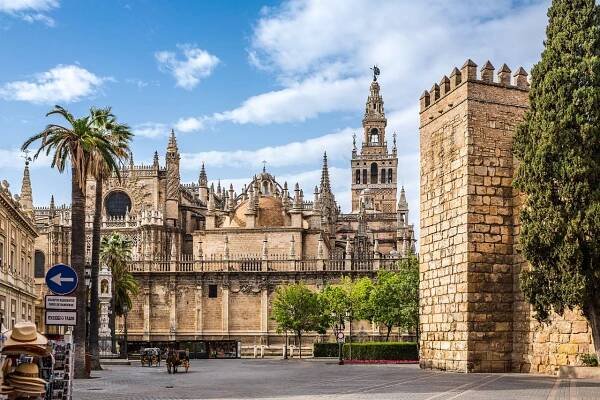 Kathedrale von Sevilla - Seville Cathedral © el lobo/stock.adobe.com