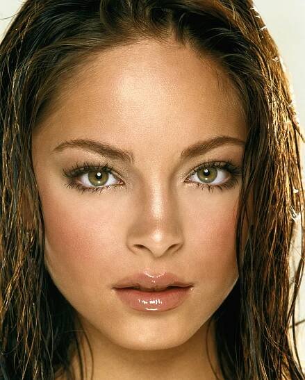 Kristin Kreuk Adrianna Lima Make-up, Megan Fox And Adriana Lima Face, Emily Ratajkowski Makeup Smokey, Megan Fox Makeup Close Up, Cindy Kimberly Make Up Eyes, Kristen Kreuk, Eyeshadow For Green Eyes, Kristin Kreuk, Best Eyeshadow