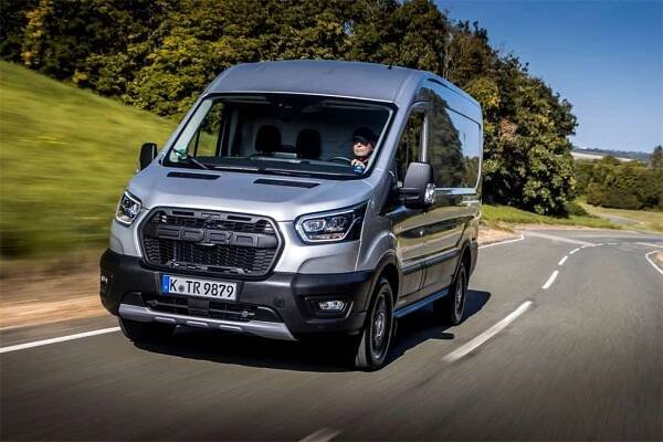 Ford Transit Trail Zdroj: Ford