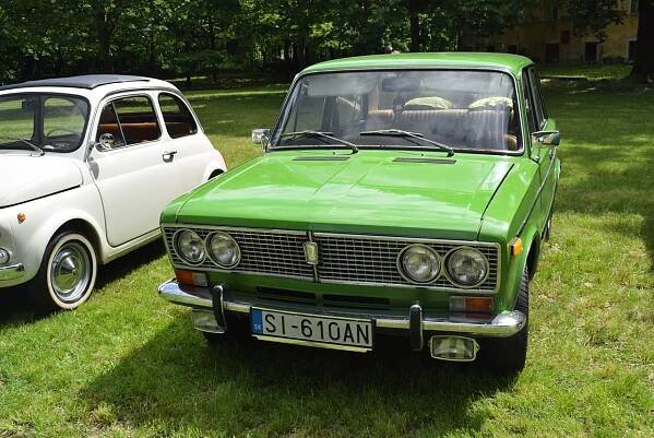 NÁVRATY | Na tradičnej veterán rallye Malačan sa zúčastnilo veľké množstvo historických vozidiel | © www.veterany.eu 2006