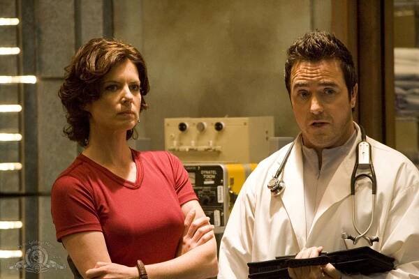 Hvězdná brána: Atlantida - Proměna - Z filmu - Torri Higginson, Paul McGillion