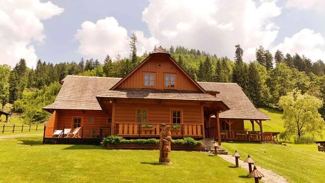 Velká chalupa – Valašský Šalet na Podťatém. Váš relax v Beskydech.