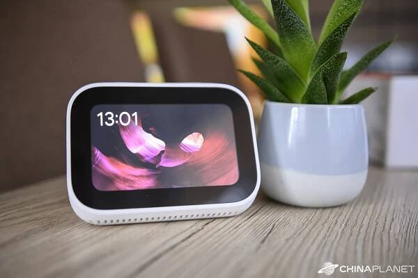 Recenzia Xiaomi Mi Smart Clock - inteligentné hodiny s Google Asistentom