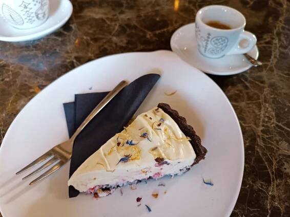 la boheme cafe na svihance vinohrady praha cechy cesko