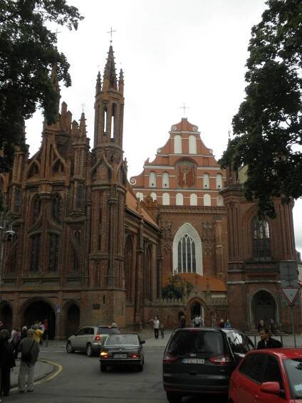 Litva: Vilnius, Trakai, Kaunas, NP Kurská Kosa, NP Neringa, Šiauliai, Smiltynė, Klaipėda, Křížový vrch – Terka Travel Blog