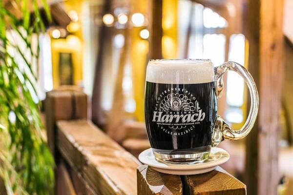 Pivo Harrach z minipivovaru Jelínkova vila
