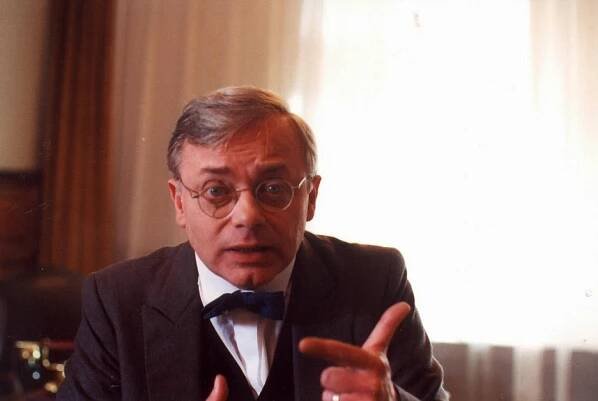 Četnické humoresky - Doktor Smrt I (S02E08) (2003) | Tvůrci | ČSFD.cz