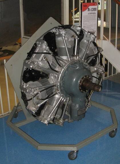 Wright R-1300 Cyclone 7