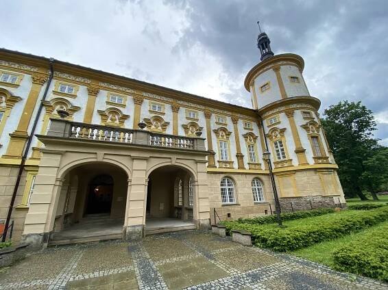 Zámek v Linhartovech se mění v perlu Slezska. Přibudou další novinky